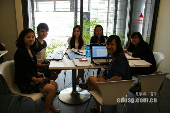 在必威精装版appMDIS学院读语言课程好不好