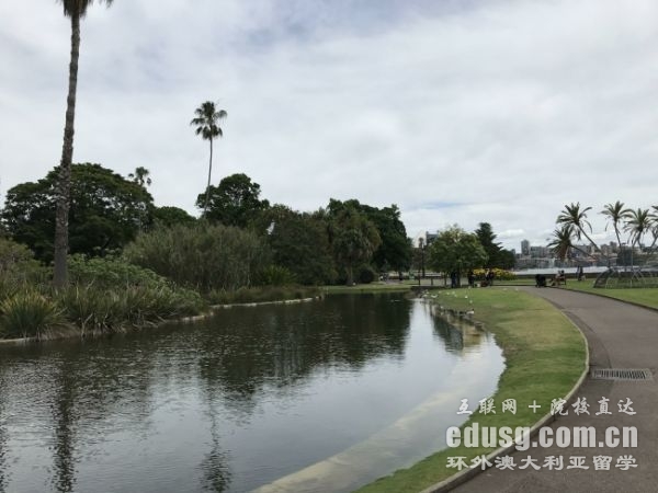 澳大利亚研究生几月开学