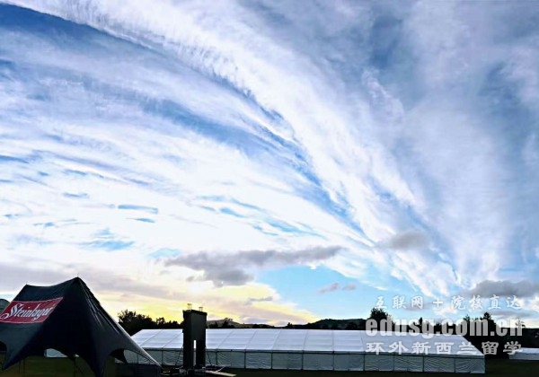 奥克兰大学硕士必威体育亚洲品牌学费