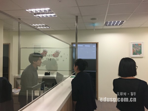 必威精装版app管理发展学院