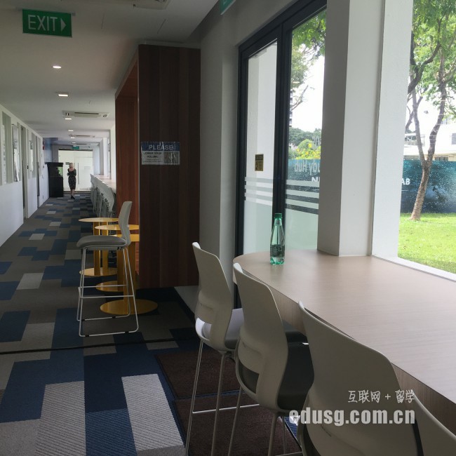 必威精装版app楷博高等教育学院入学时间