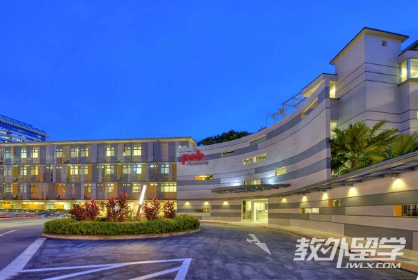 必威精装版app哪个学校比较好