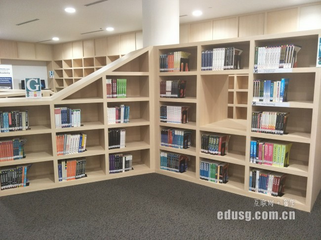 ������װ��app�ڿ�˶ʿ