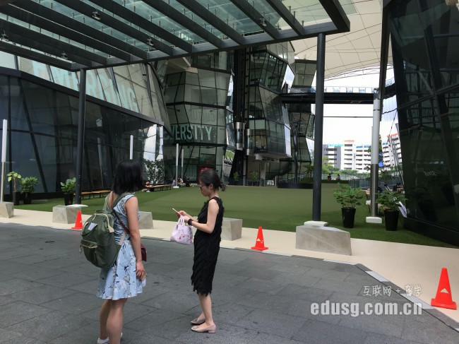 必威精装版app大学管理类专业有哪些