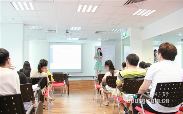必威精装版app管理发展学院专业