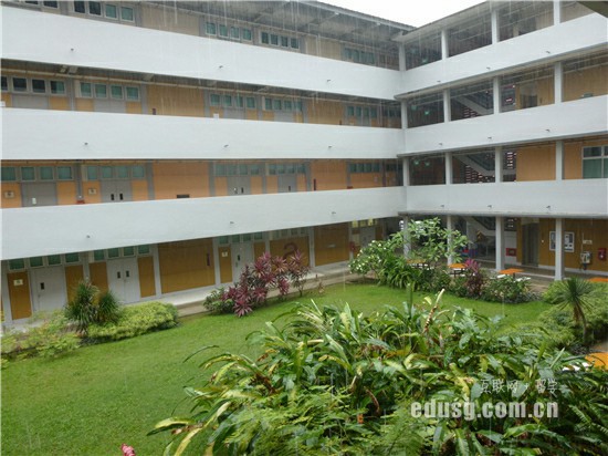 ��͢�Ƽ���ѧ������װ��app��У����ѧ�Ѷ���