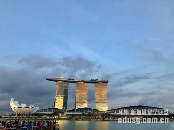 专科生必威精装版app出国必威体育亚洲品牌
