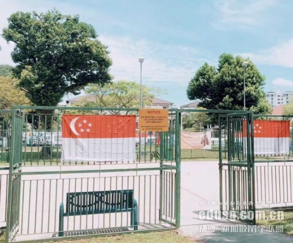 怎样申请必威精装版app私立学院
