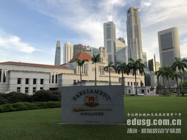 必威精装版app设计学校