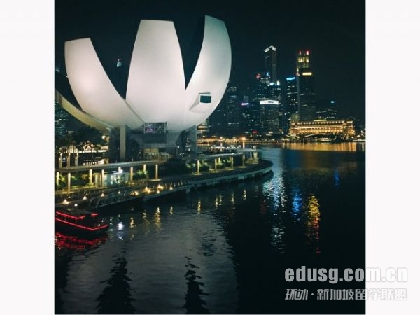 必威精装版app大学有哪些大学