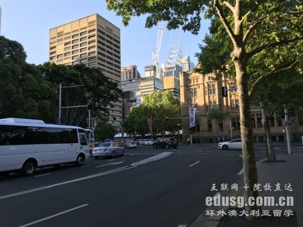 ���޴�ѧһ�����