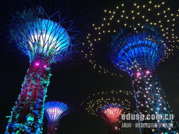 ������װ��app�����о���ѧ��