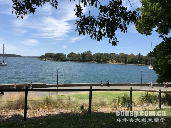 ��ʿ����ѧ����Ҫ��