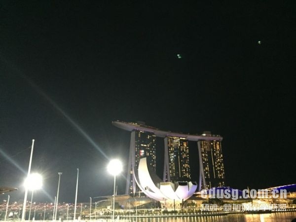 ������װ��app��ѧ������������Ʒ��ѧ��