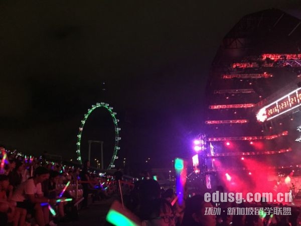 �о���������������Ʒ�Ʊ�����װ��app����