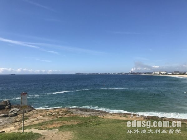 �Ĵ����ǿ��д�ѧ