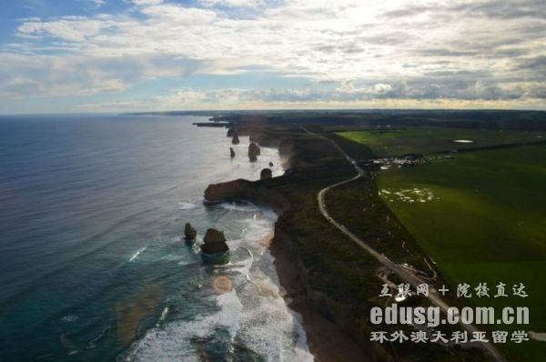 �Ĵ����ǵĴ�ѧ��